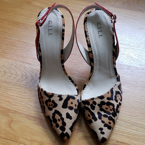 G.I.L.I. NWOT Red Patent Leather Cheetah Slingbacks - Picture 8 of 11